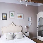 Le Vieux Castel Alojamento de Acomodação e Pequeno-almoço