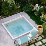 Le Vieux Castel Roumoules