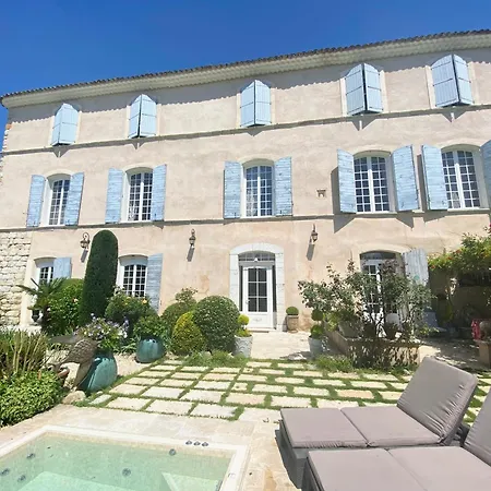 Le Vieux Castel 3*
