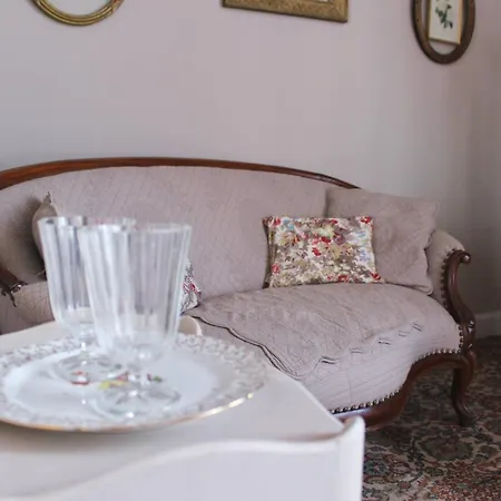 Le Vieux Castel Couette-café 3*