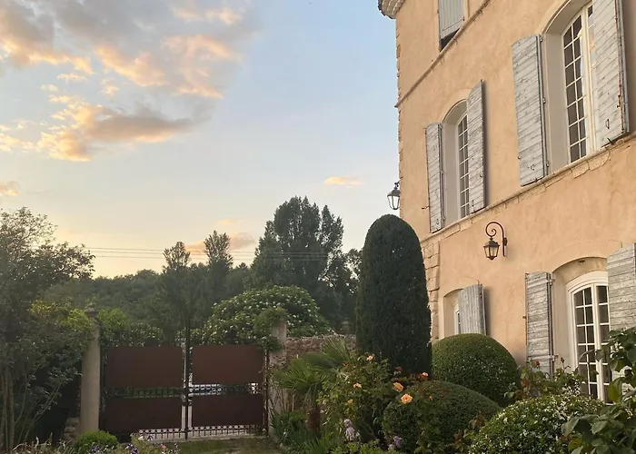 Le Vieux Castel Отель типа 